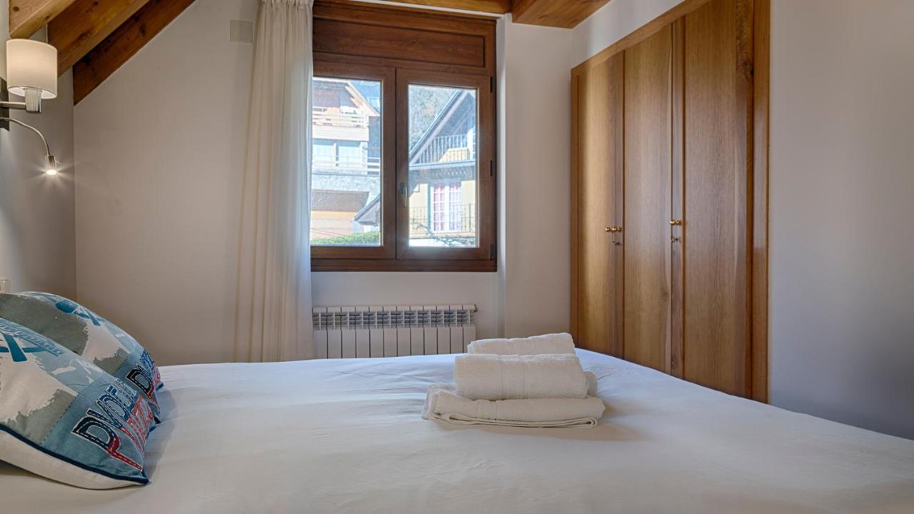 Ferienwohnung Saplan Real Estate Laujo Bossost Exterior foto